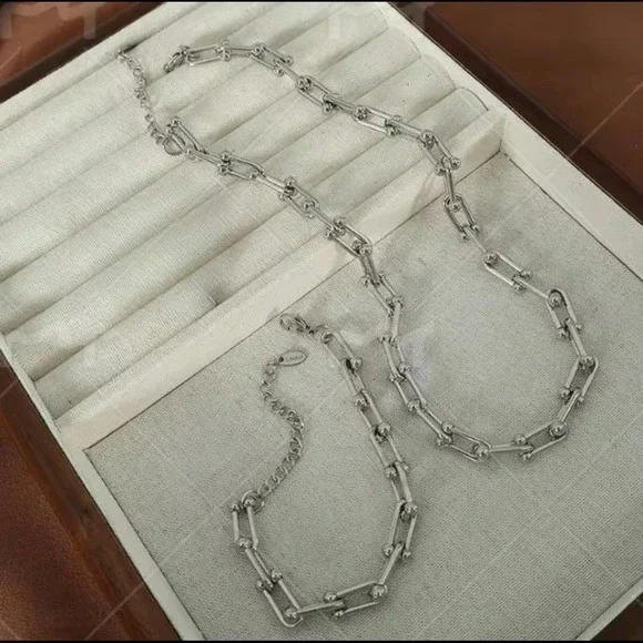 Graduated Link Gold STAINLESS STEEL Waterproof Necklace - Picture 5 of 16